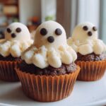 halloween cupcakes with ghost frosting